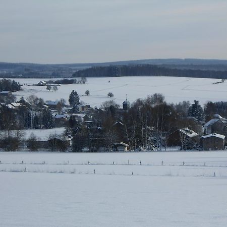 Le Bien-Aller Des Perets Hotel Saint-Hubert Bagian luar foto